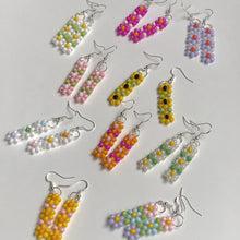 Load image into Gallery viewer, Sunflower Floret Earrings